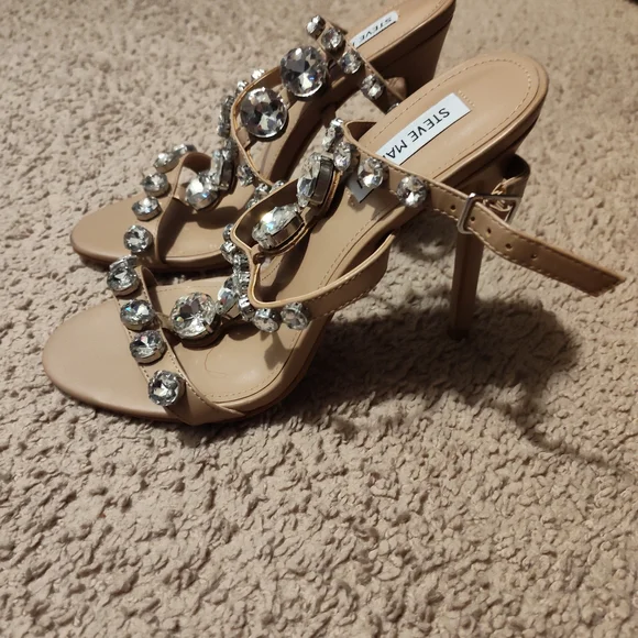 Steve Madden Tan Embellished Women's Sandals - Picture 3 of 3